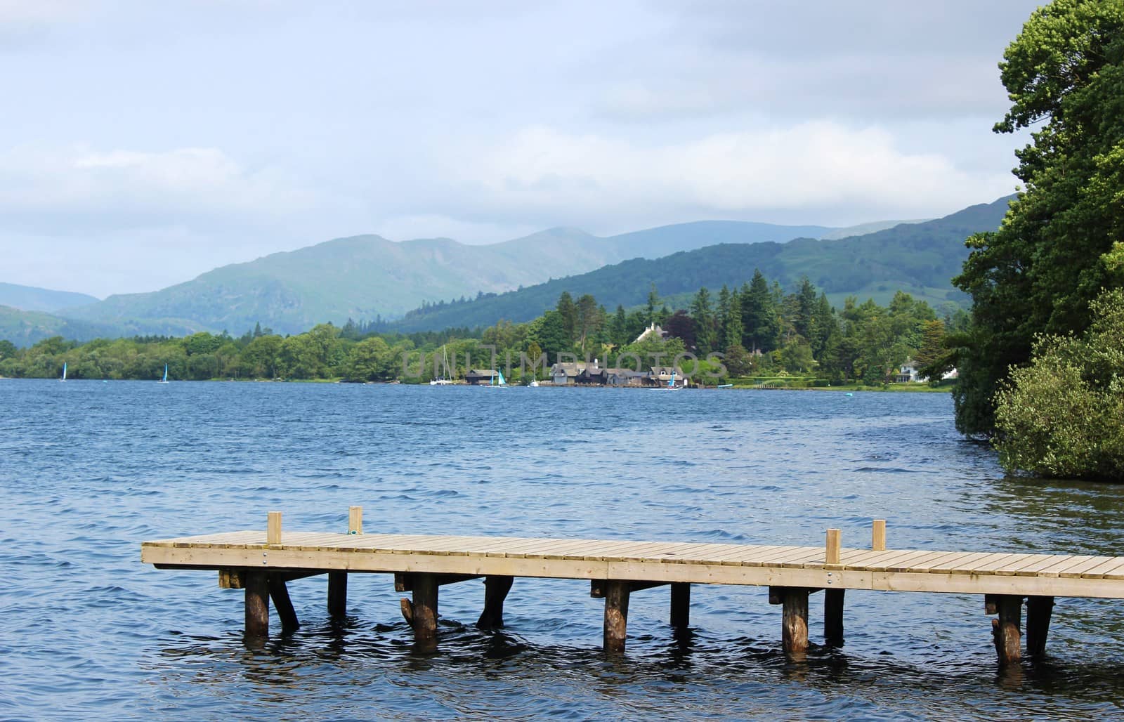 Lake Windermere. by paulst