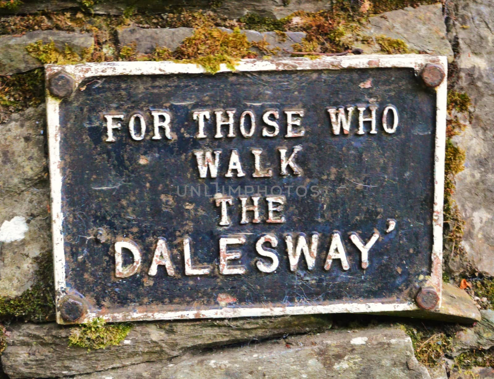 A sign for walkers. by paulst