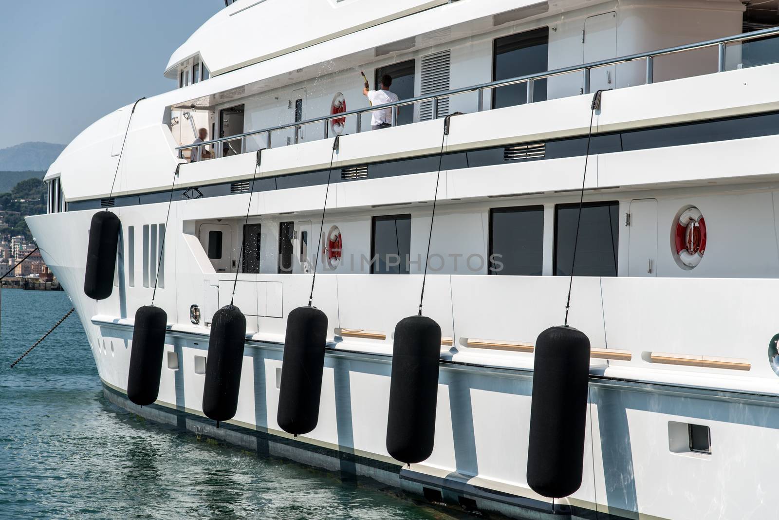 washing yacht