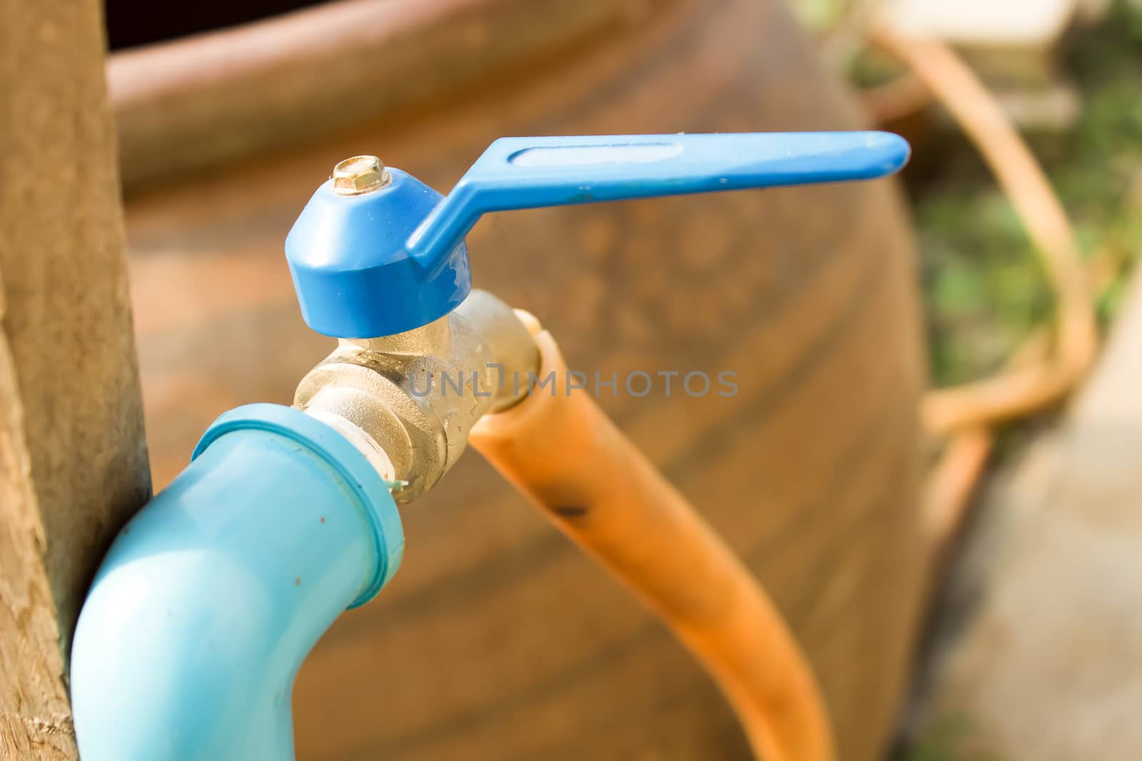 Close-up faucet  join  Rubber Hose