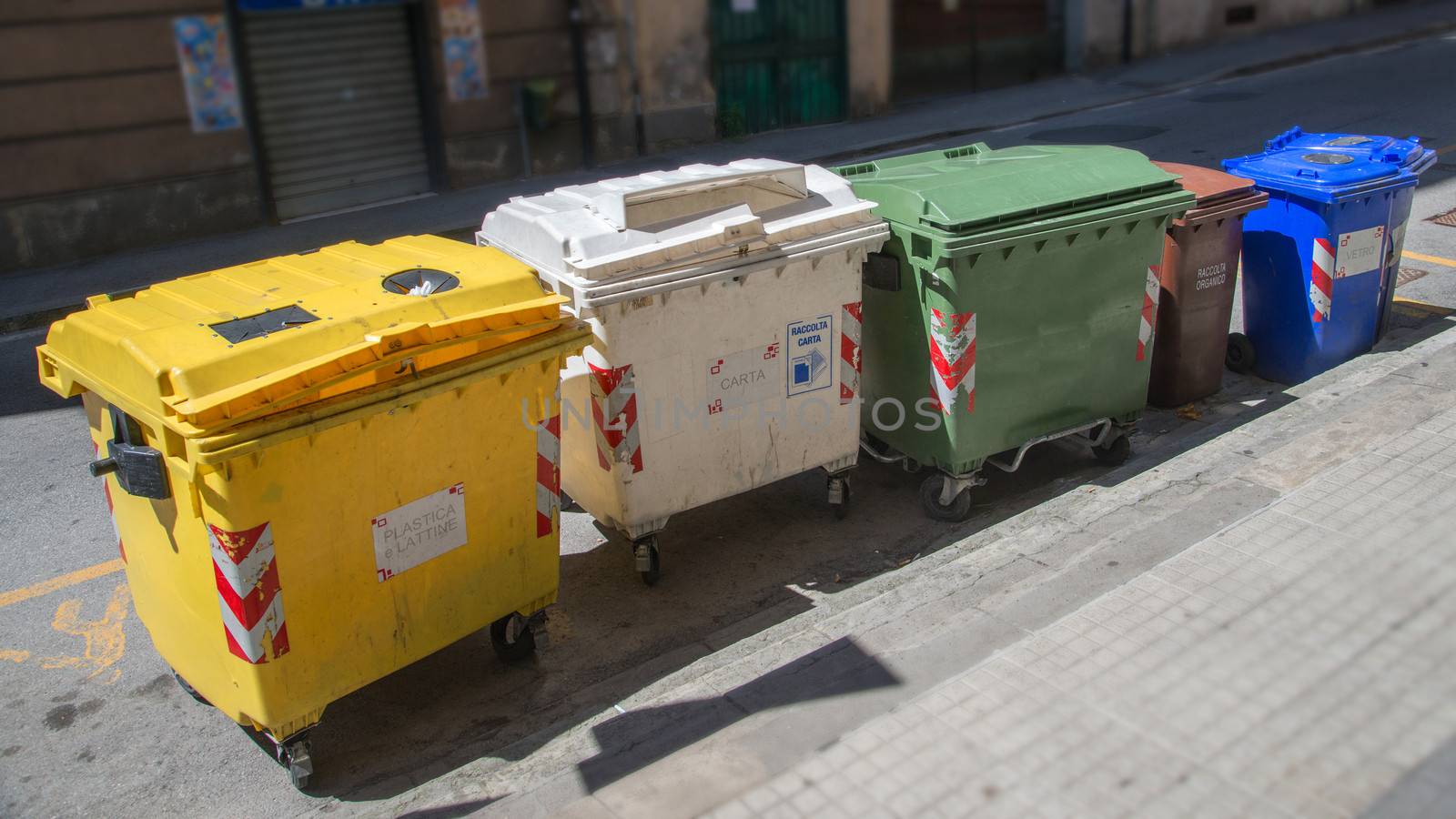 trash cans for garbage separation