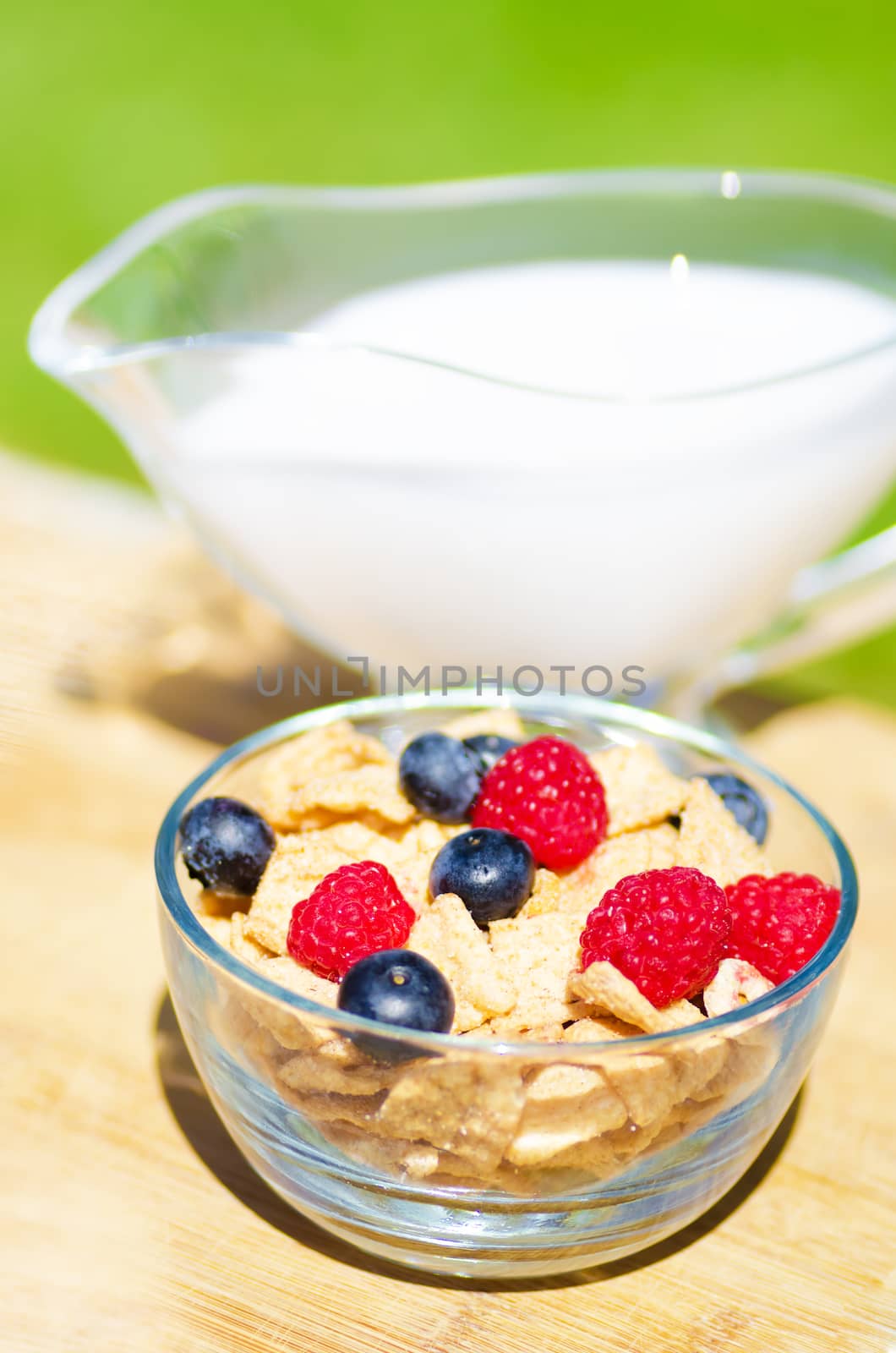 Healthy breakfast with cereals and berries by EllenSmile