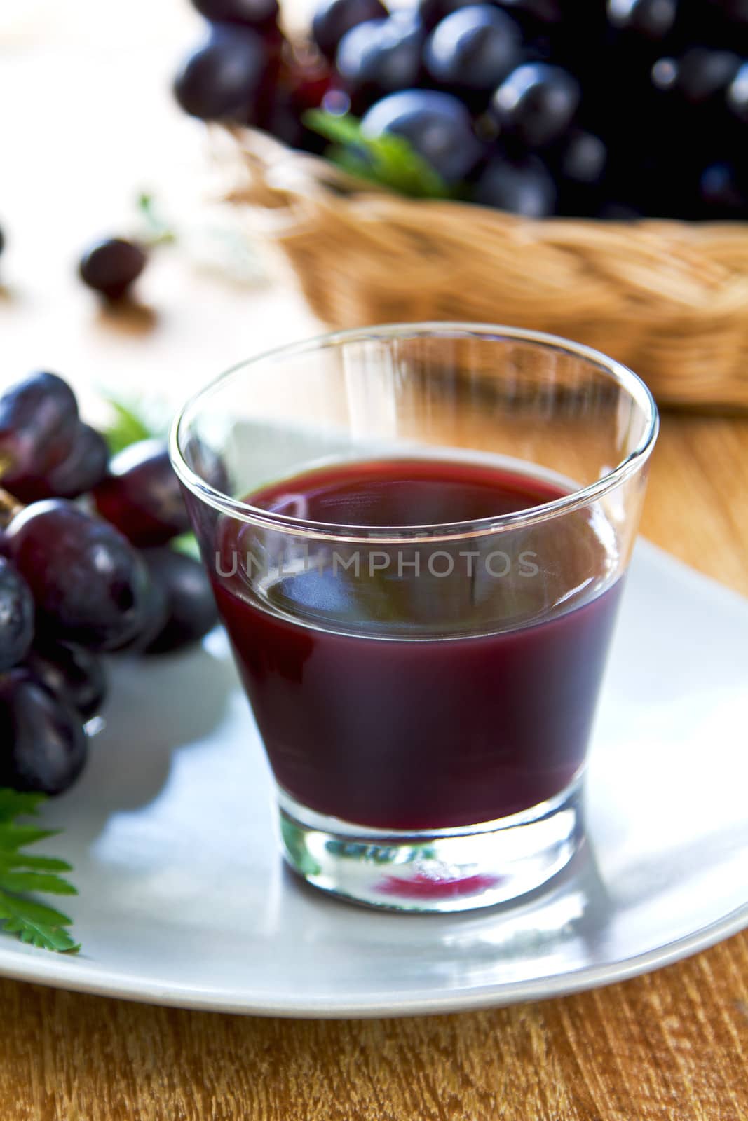 Grape juice by vanillaechoes