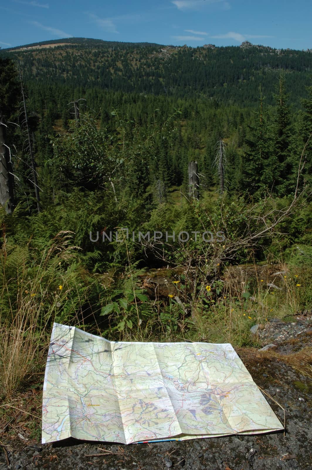 Map on trail by janhetman