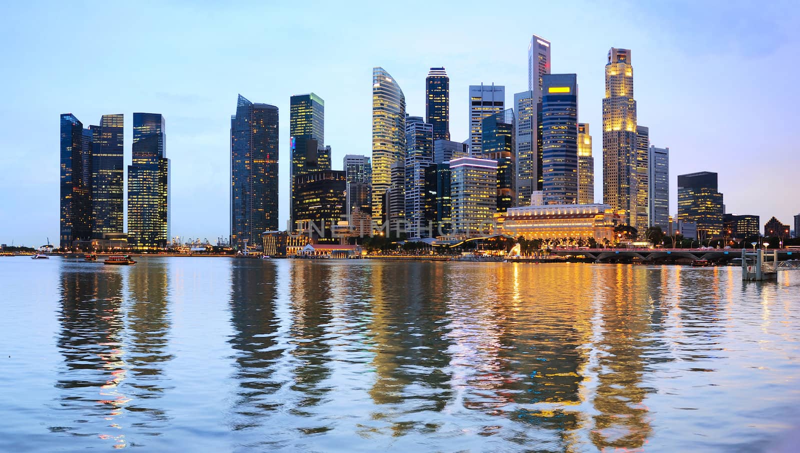 Panoramic view of Singapore at the colorful dusk