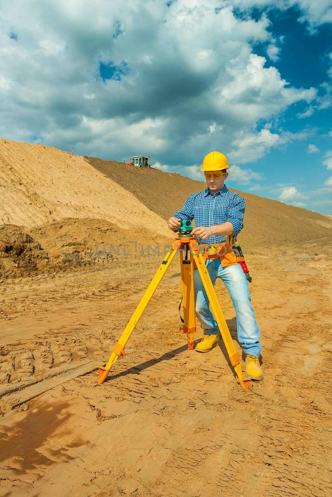 cntractor with theodolite by mihalec