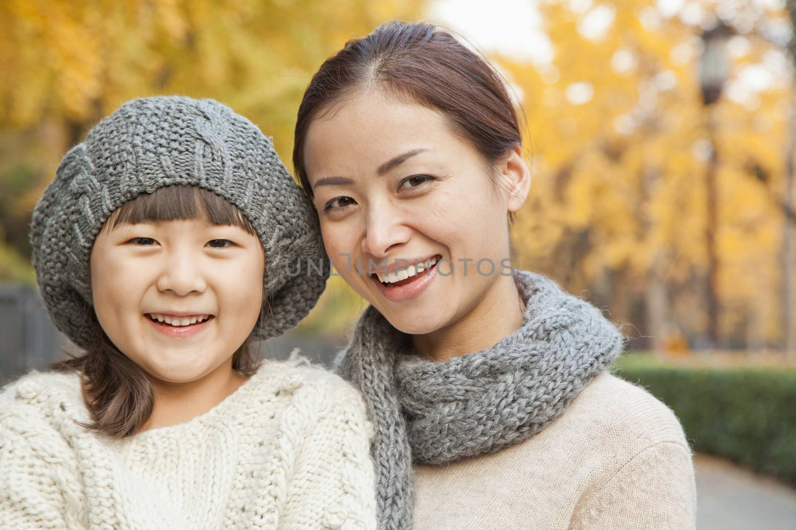 Portrait of Mother and Daughter in Park by XiXinXing