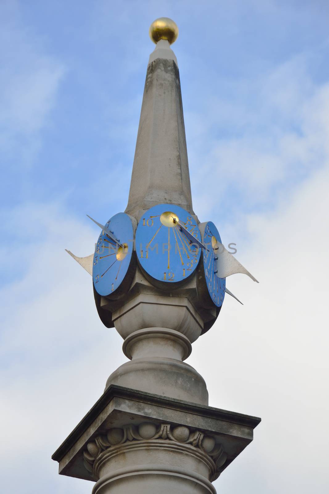 Seven dials landmark by pauws99