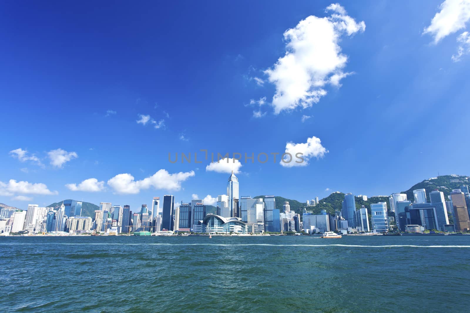 Hong Kong harbour by kawing921