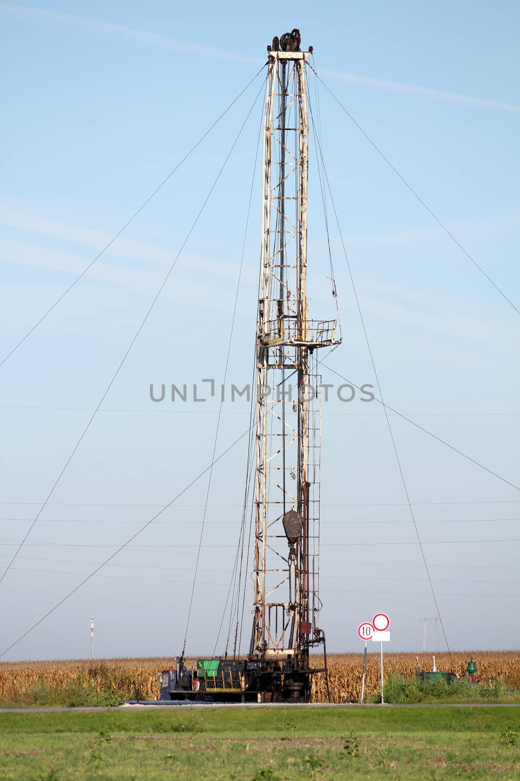 land oil drilling rig heavy industry by goce