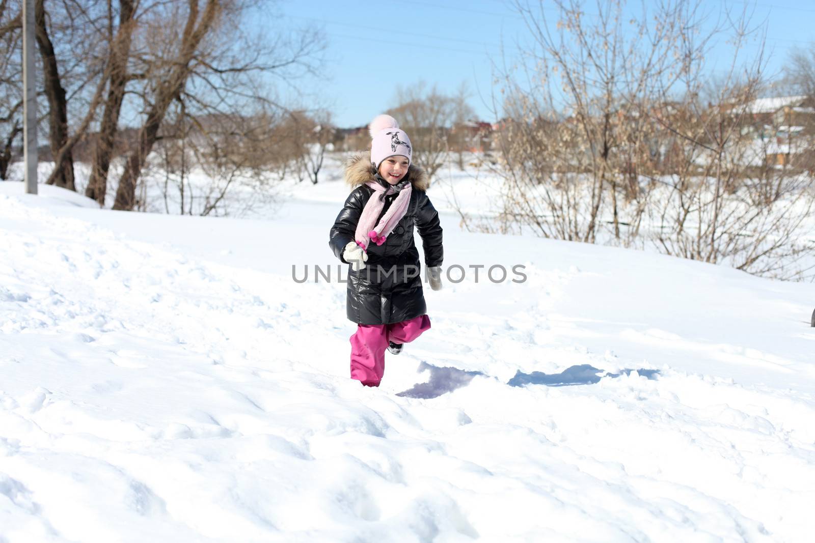 Beautiful little girl in winter park by andersonrise