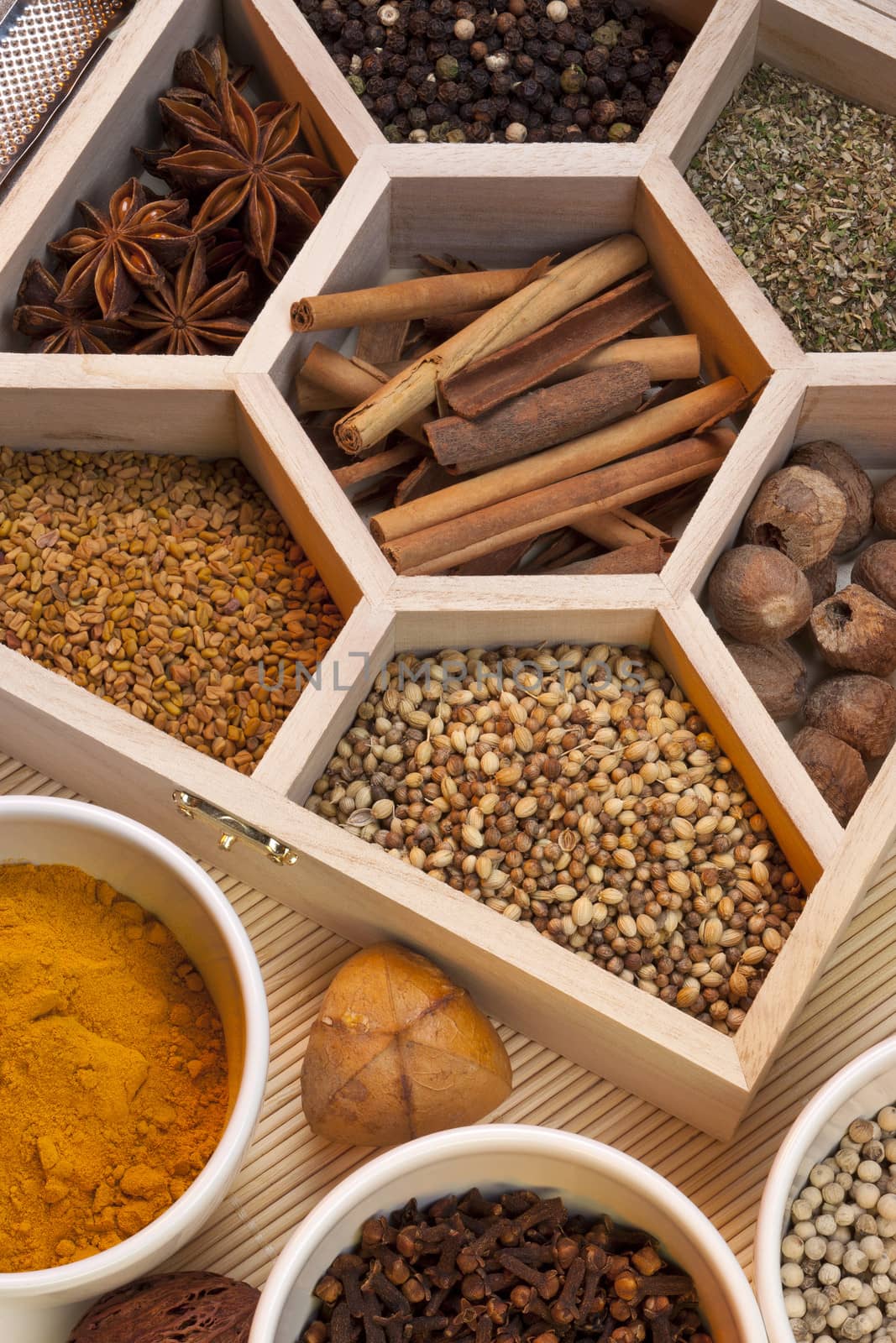 Fragrant Spices - Dill Seeds, Cinnamon, Cloves, Nutmeg, Turmeric, White Pepper, Star Anise, Black Pepper, Coriander Seeds.