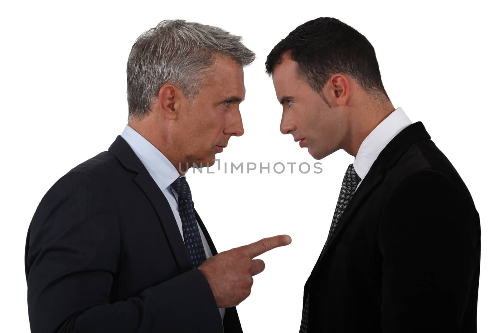 Men arguing by phovoir