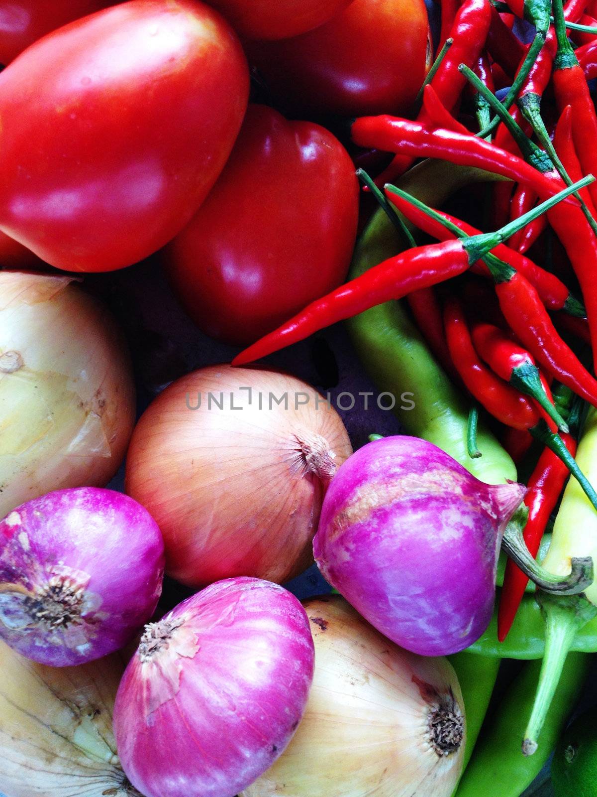 organic vegetables by ponsulak