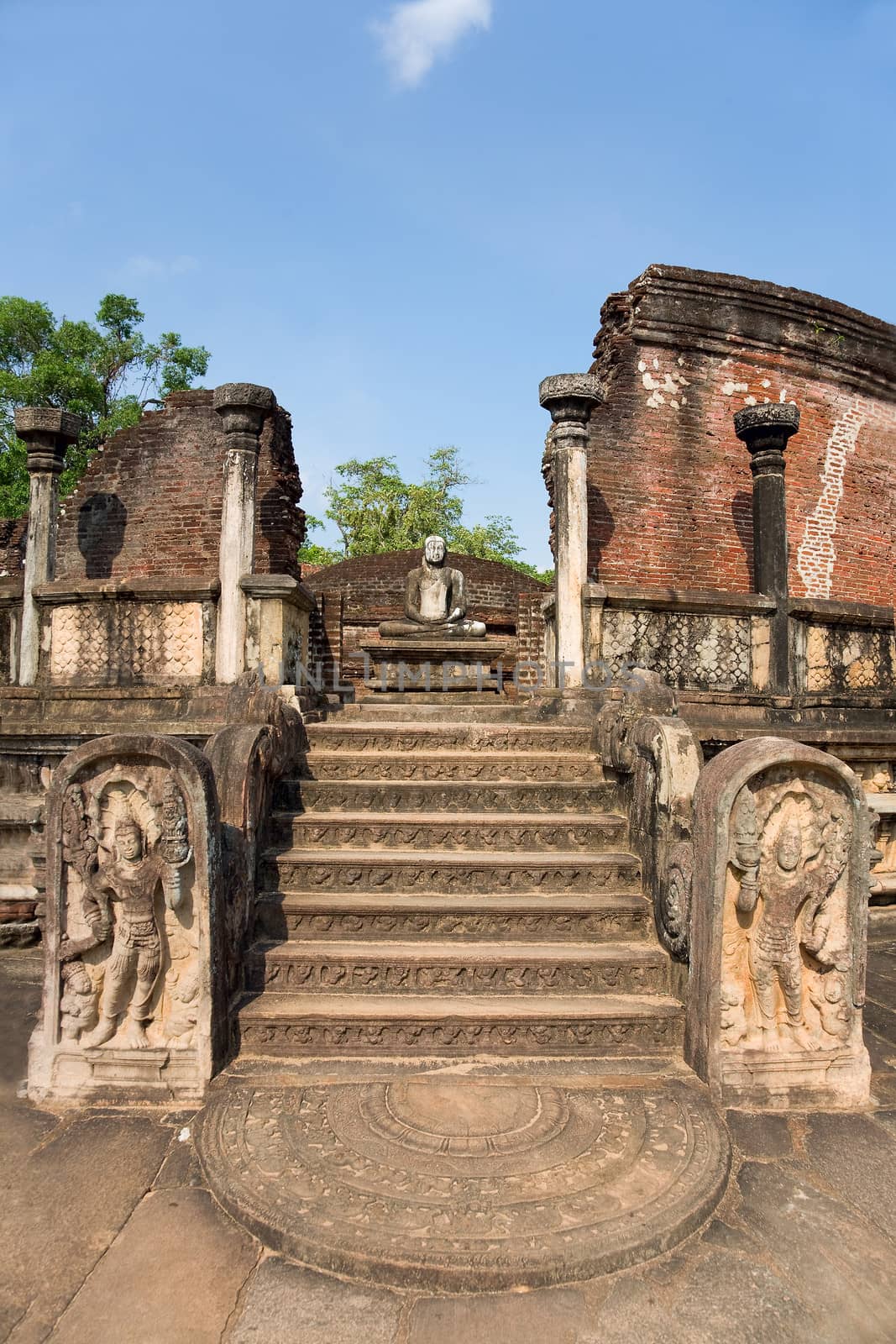 entrance to the old Vatadage from 12th centory at the kings palace in Pollonnaruwa, Sri Lanka