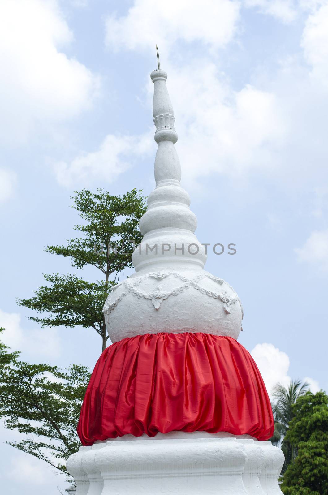 white stppa temple in thailand by ammza12