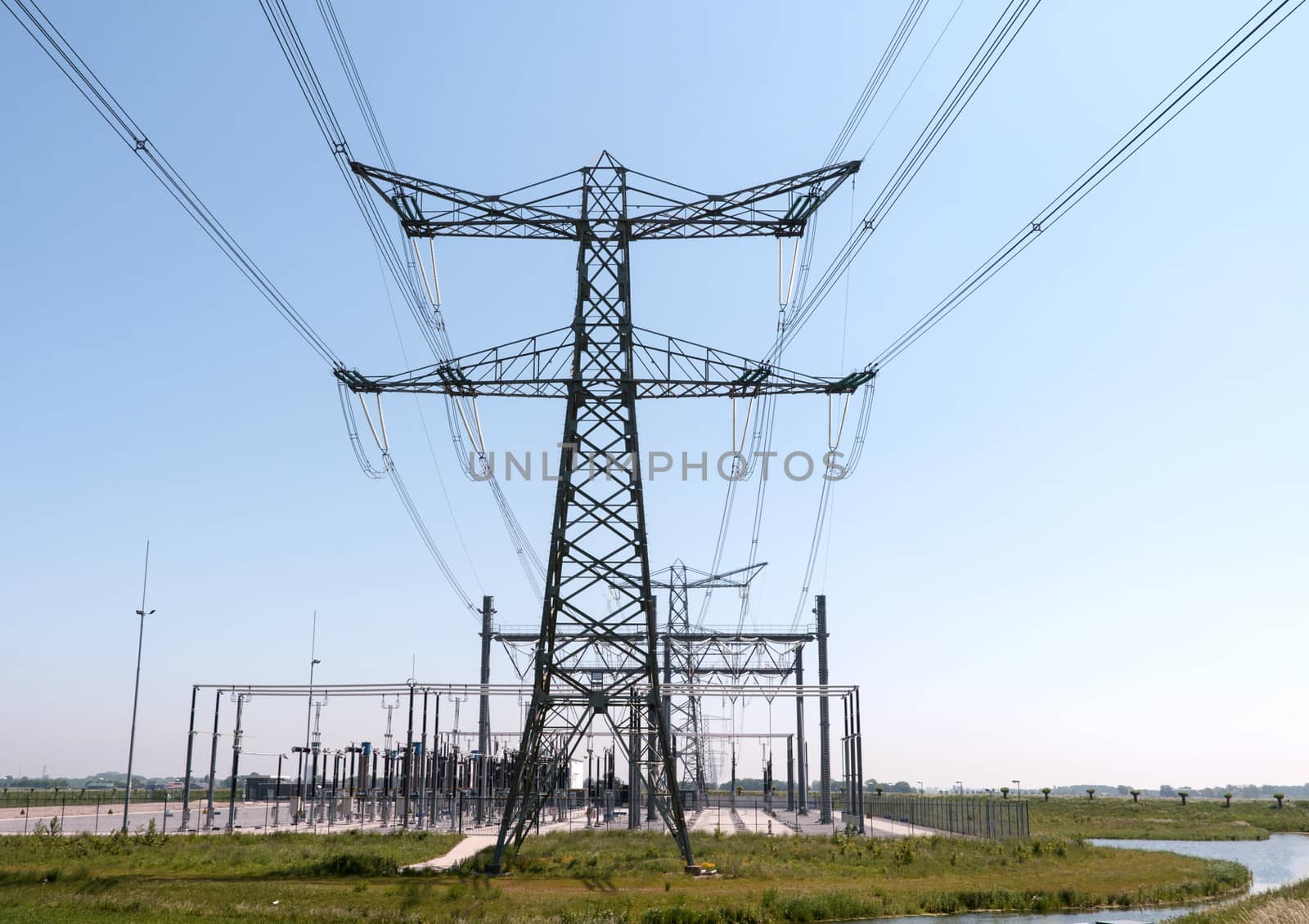 Electricity pylon by compuinfoto