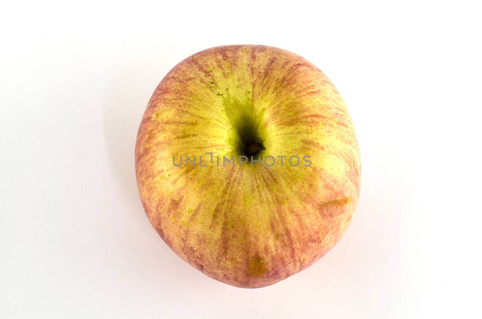 apple isolated on white background by ammza12
