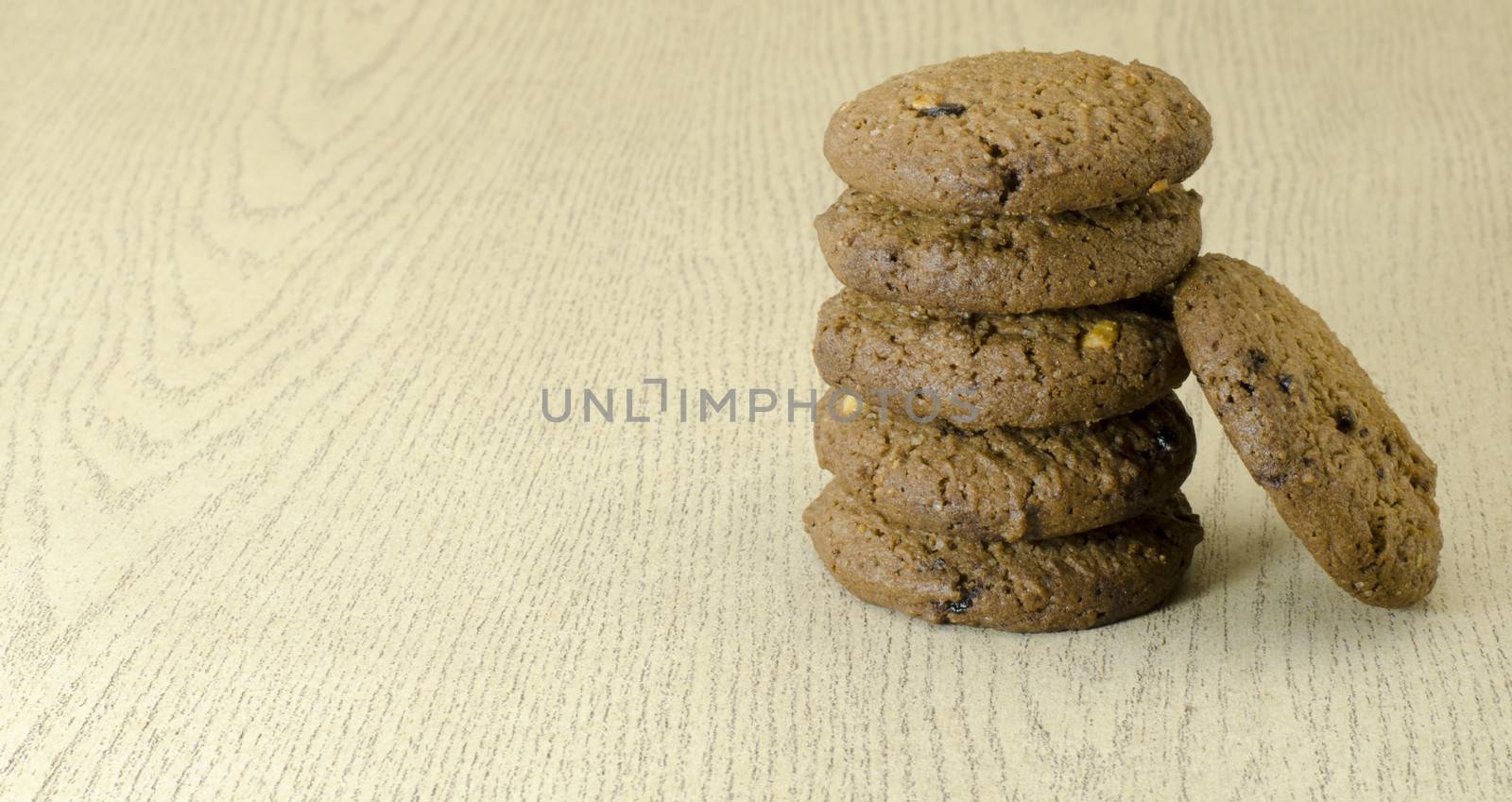 cookies on wood table by ammza12