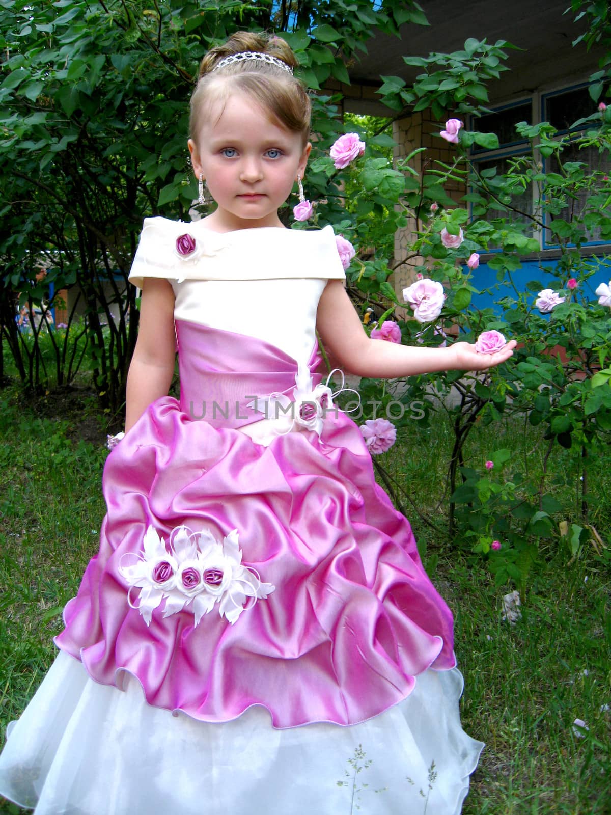 little sympathetic girl - princess by alexmak