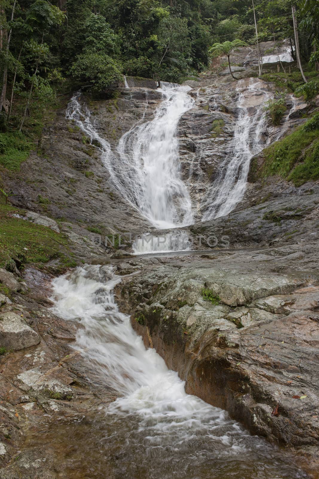 Lata Iskandar waterfall in Cameron Highlands Malaysia by ngarare