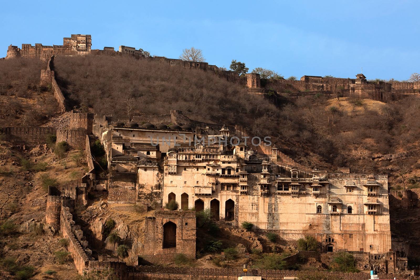 taragarh fort of Bundi by PIXSTILL