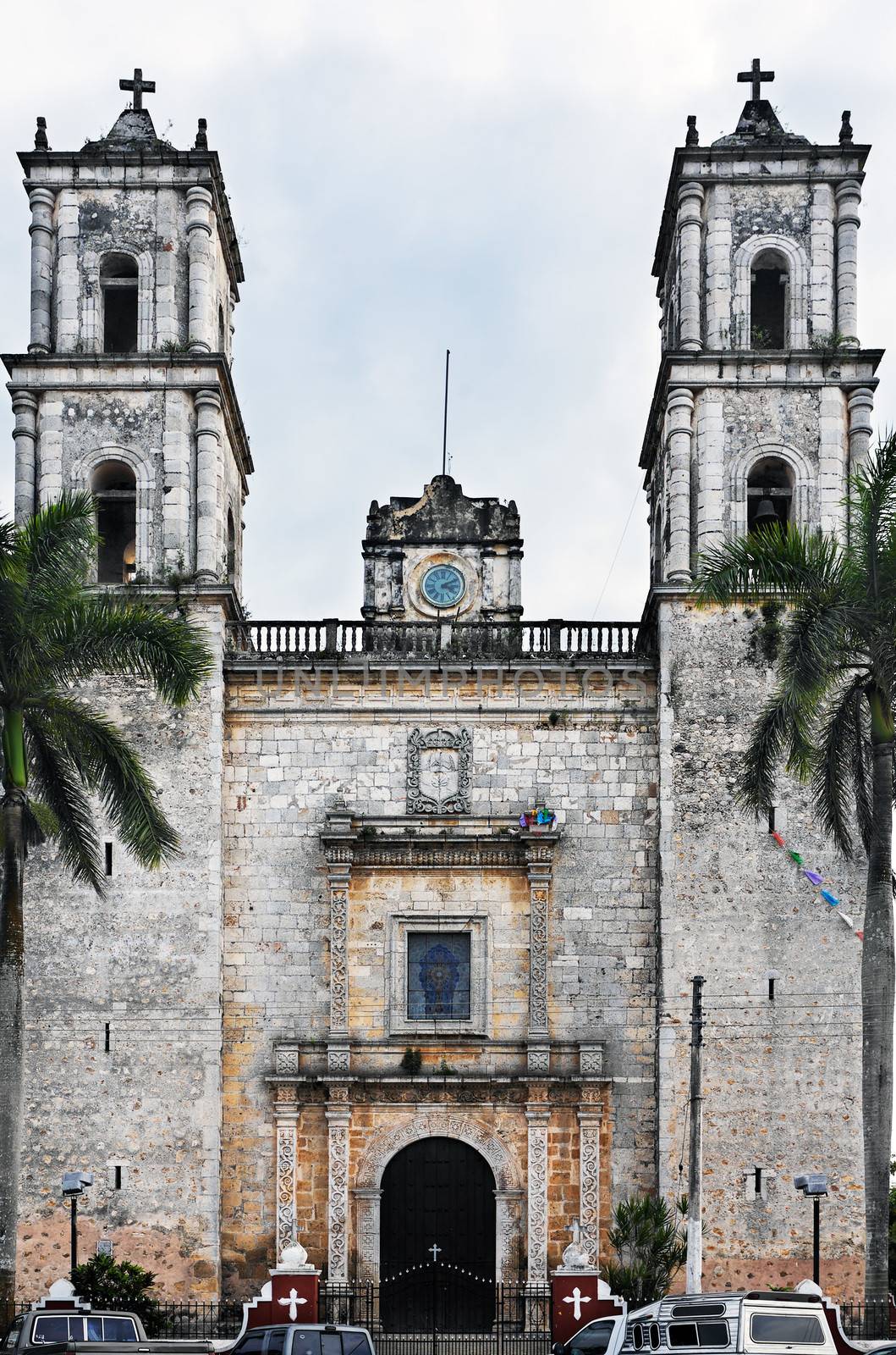 View of the spanish colonial style chuch of valladolid yucatan mexico