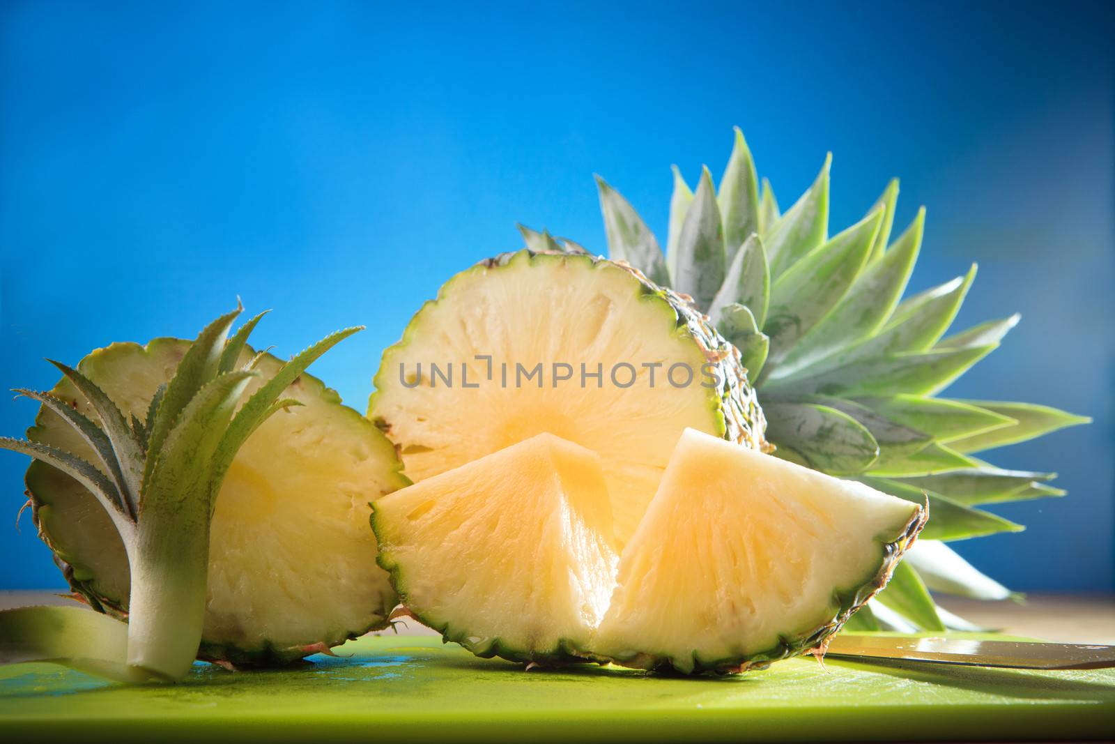 piece of  pineapple sliced by khunaspix