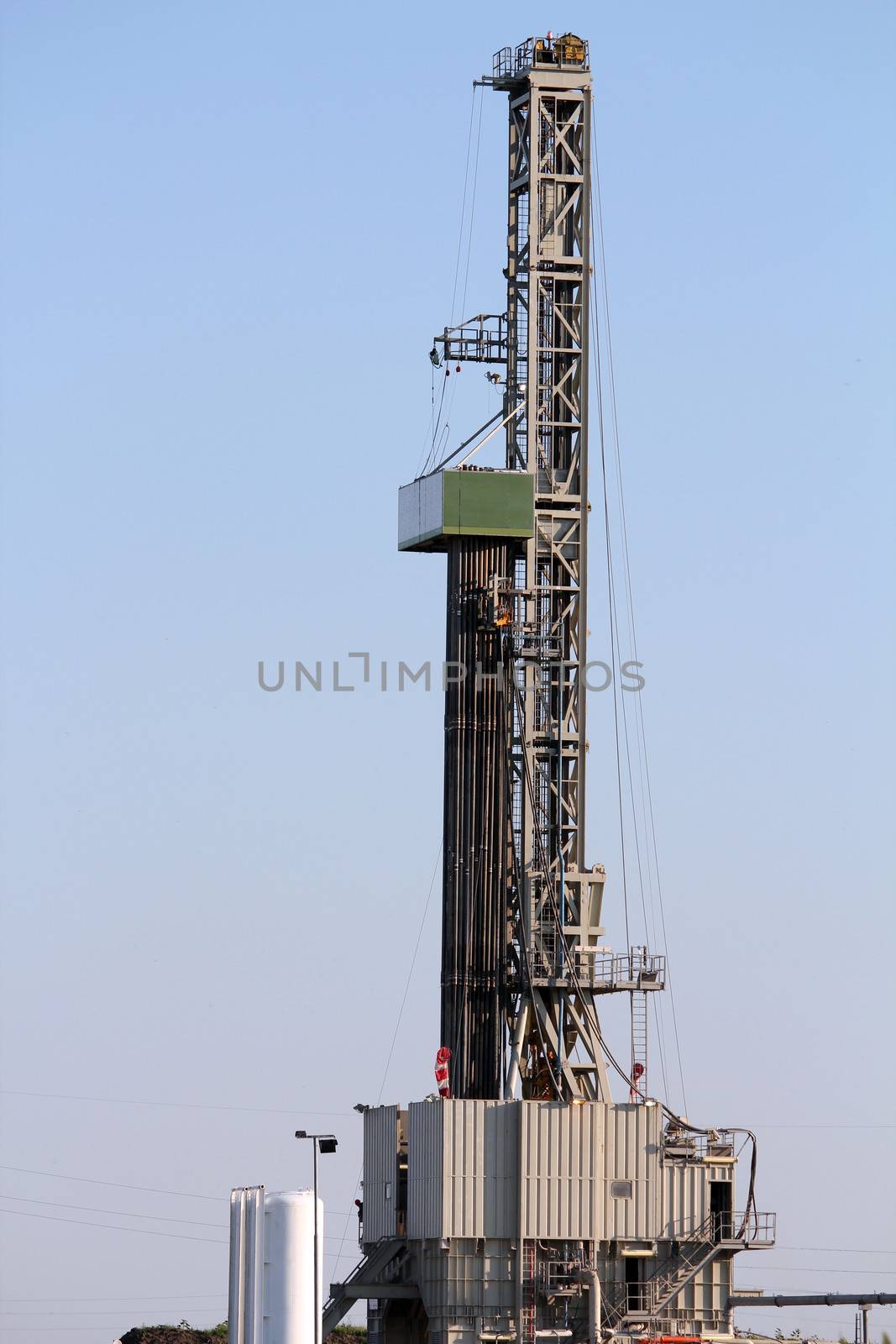 land oil drilling rig and equipment by goce
