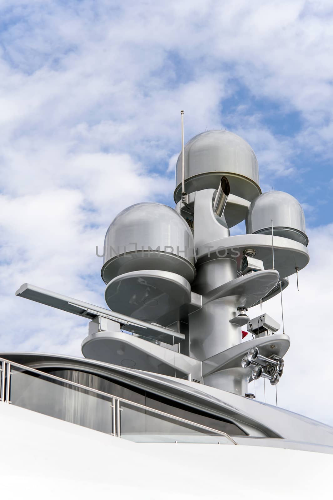 Radar and communication tower on a yacht