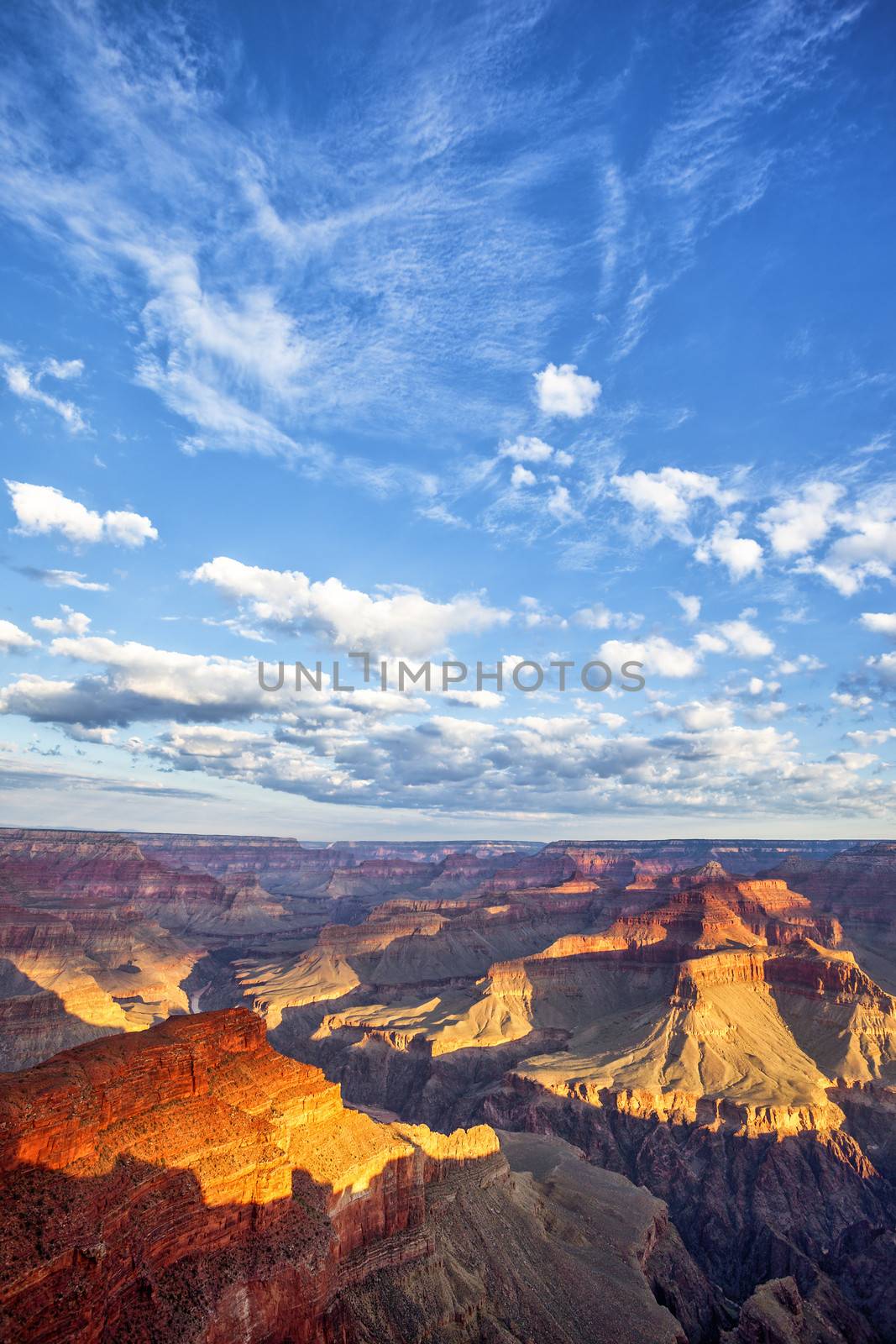 Grand Canyon and sky by vwalakte