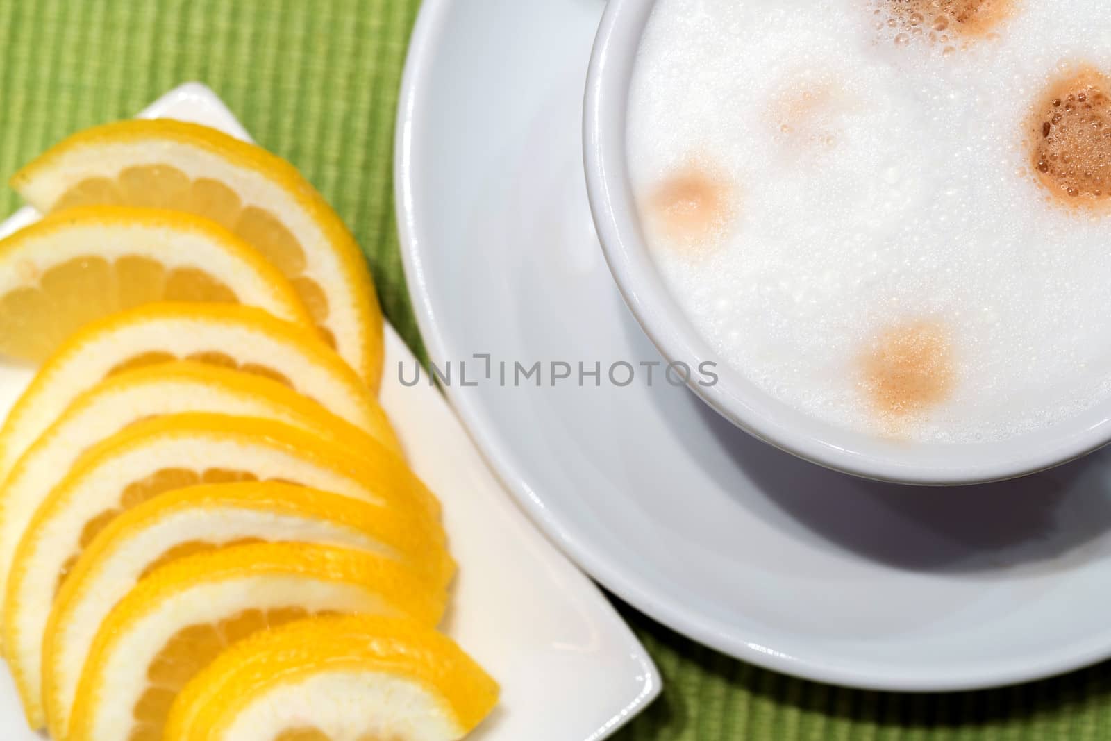 Hot Latte with lime slide