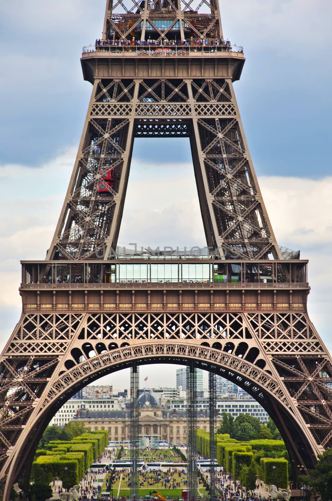 view of Eiffel tower by sognolucido