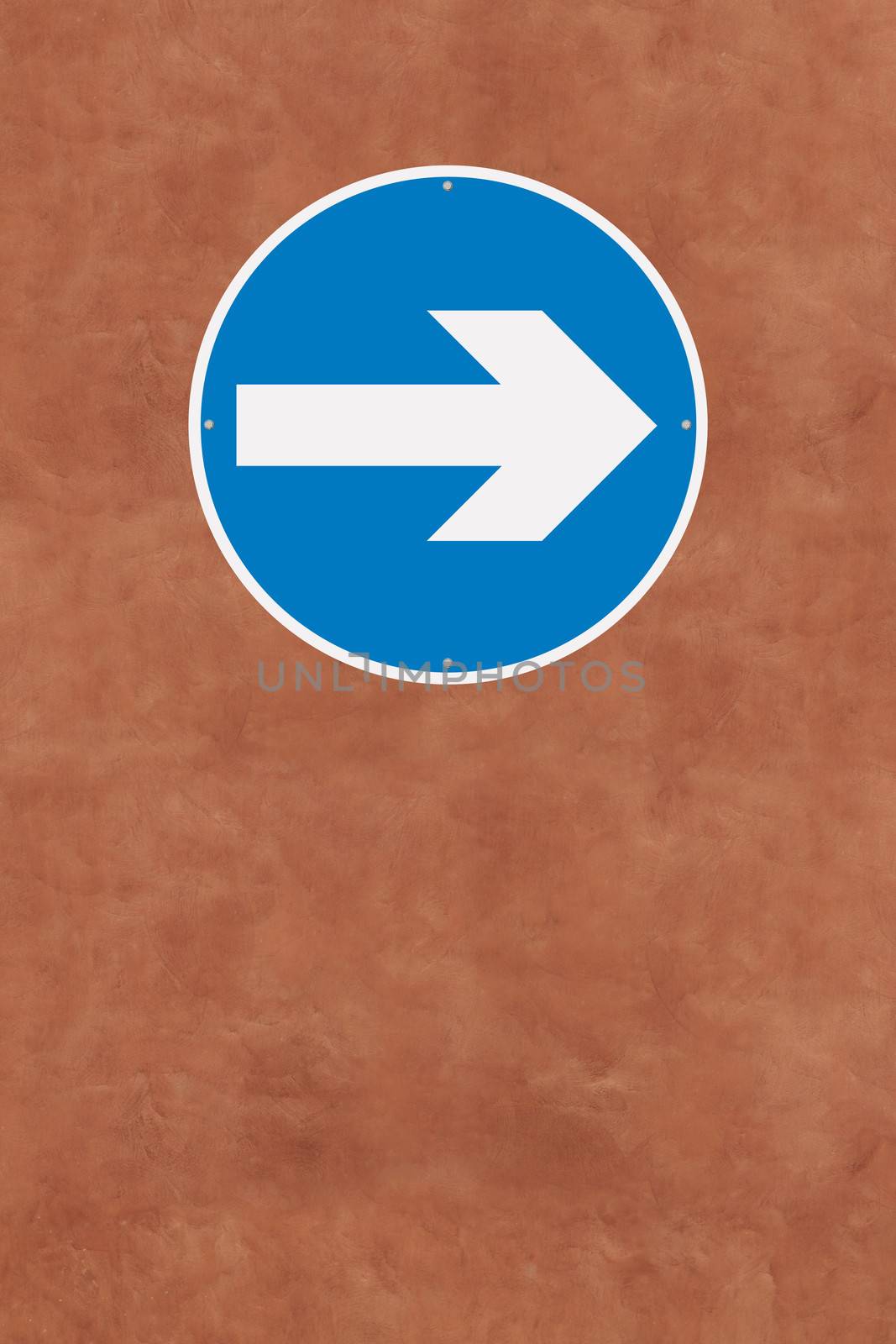 European turn right road sign