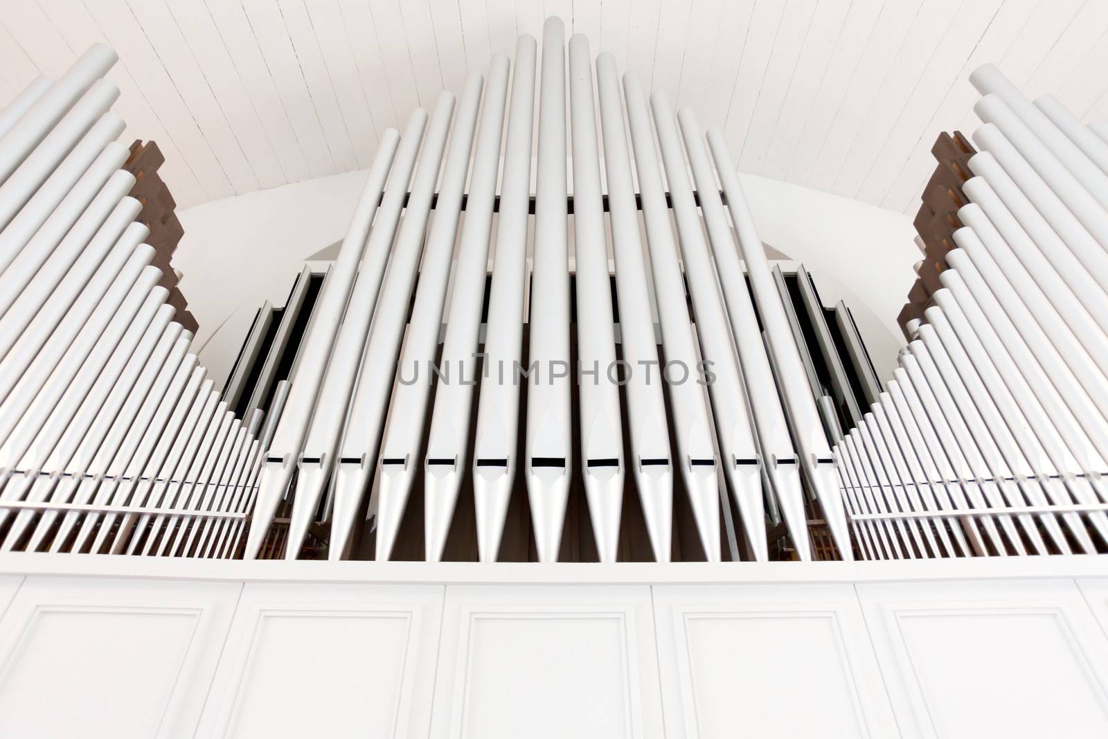 white church organ pipes by juhku