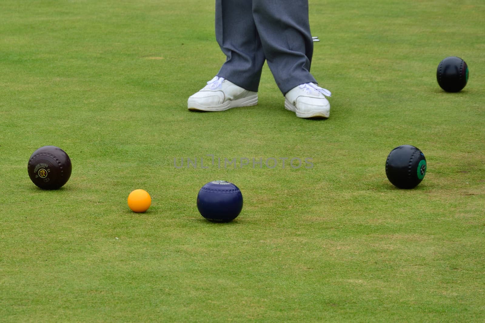 Feet in bowling scene by pauws99