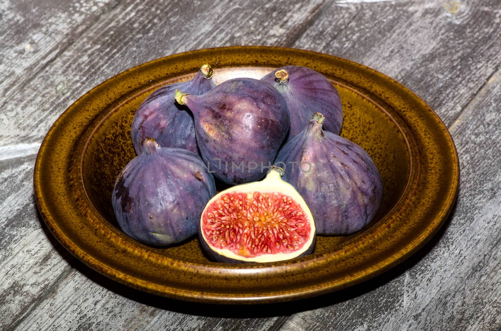 Figs by maisicon