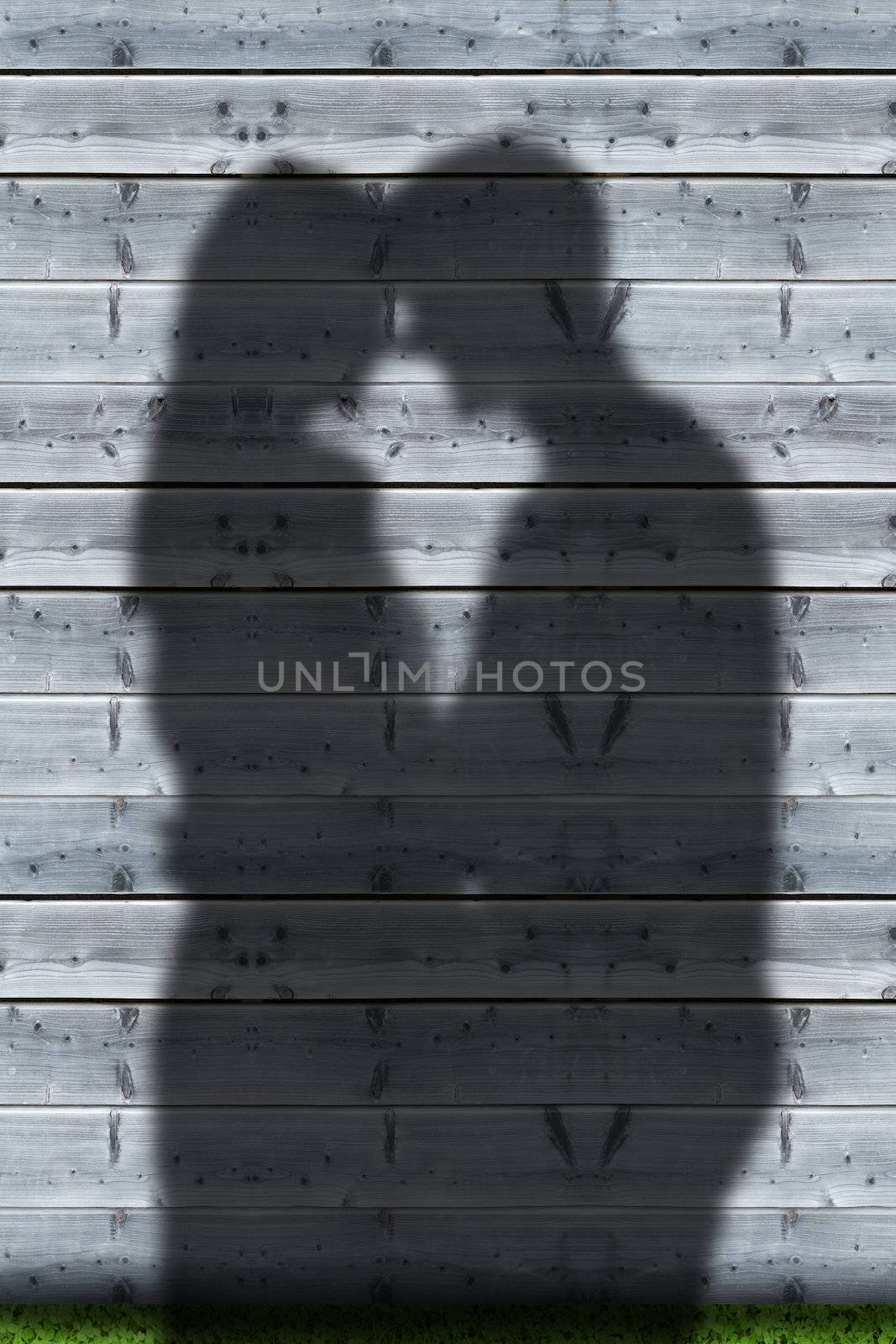 Shadows of couple embracing by Wavebreakmedia