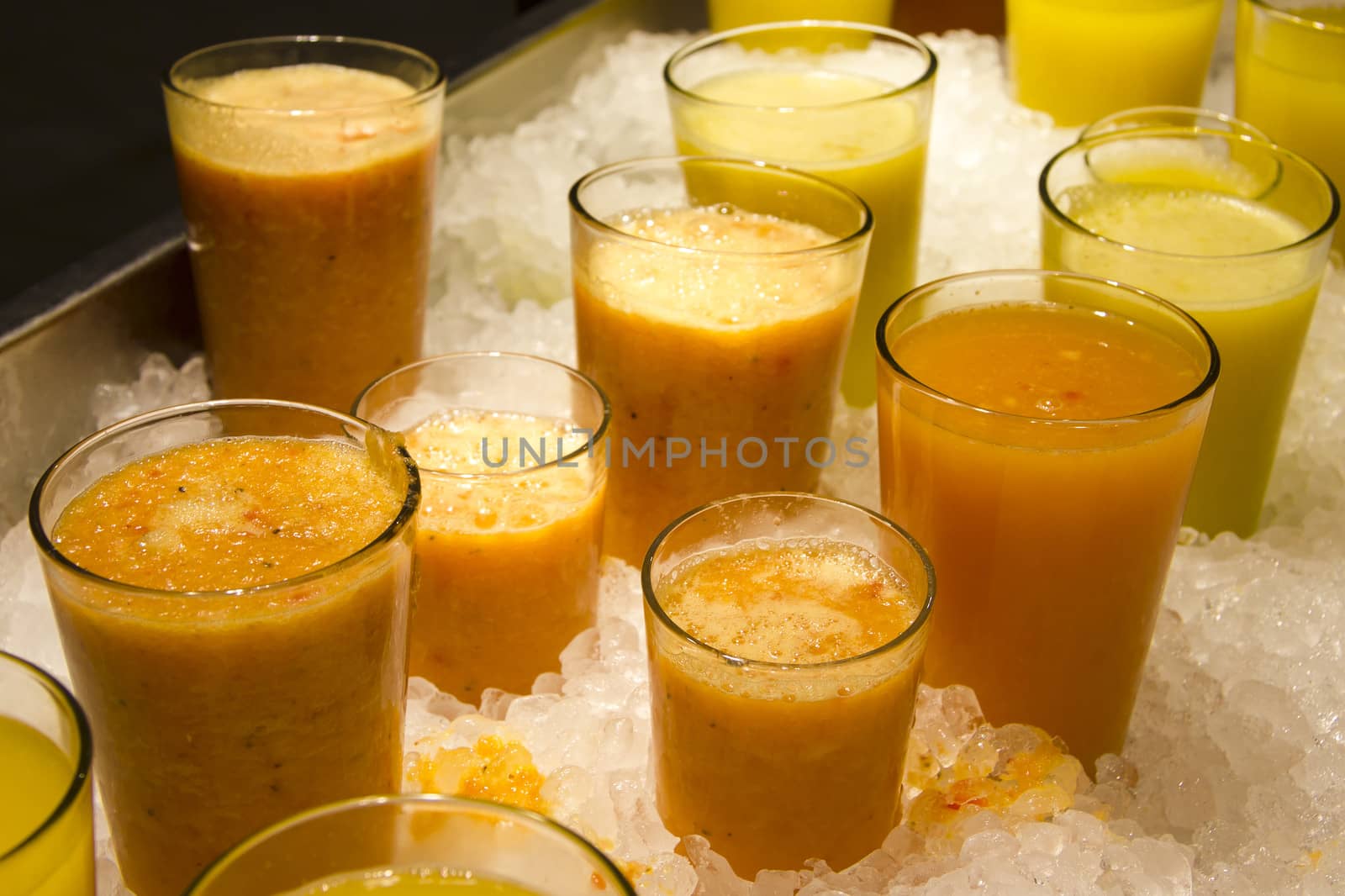 Fruity smoothie on icecubes