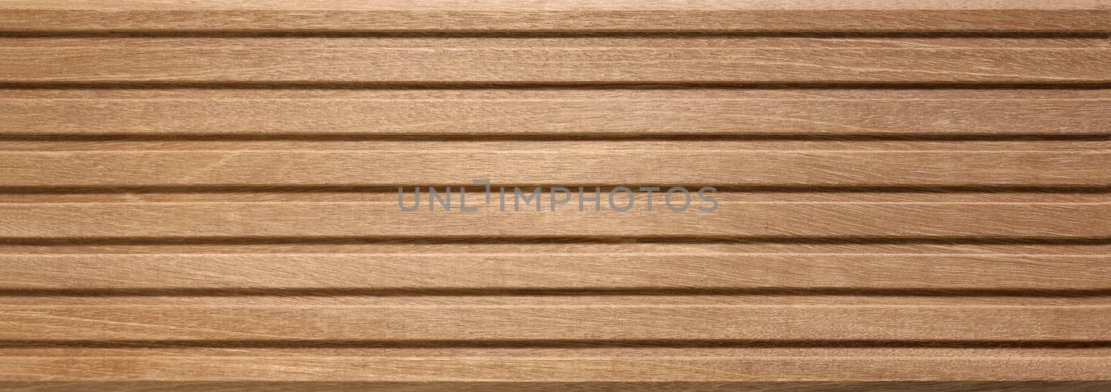 wooden board by gewoldi