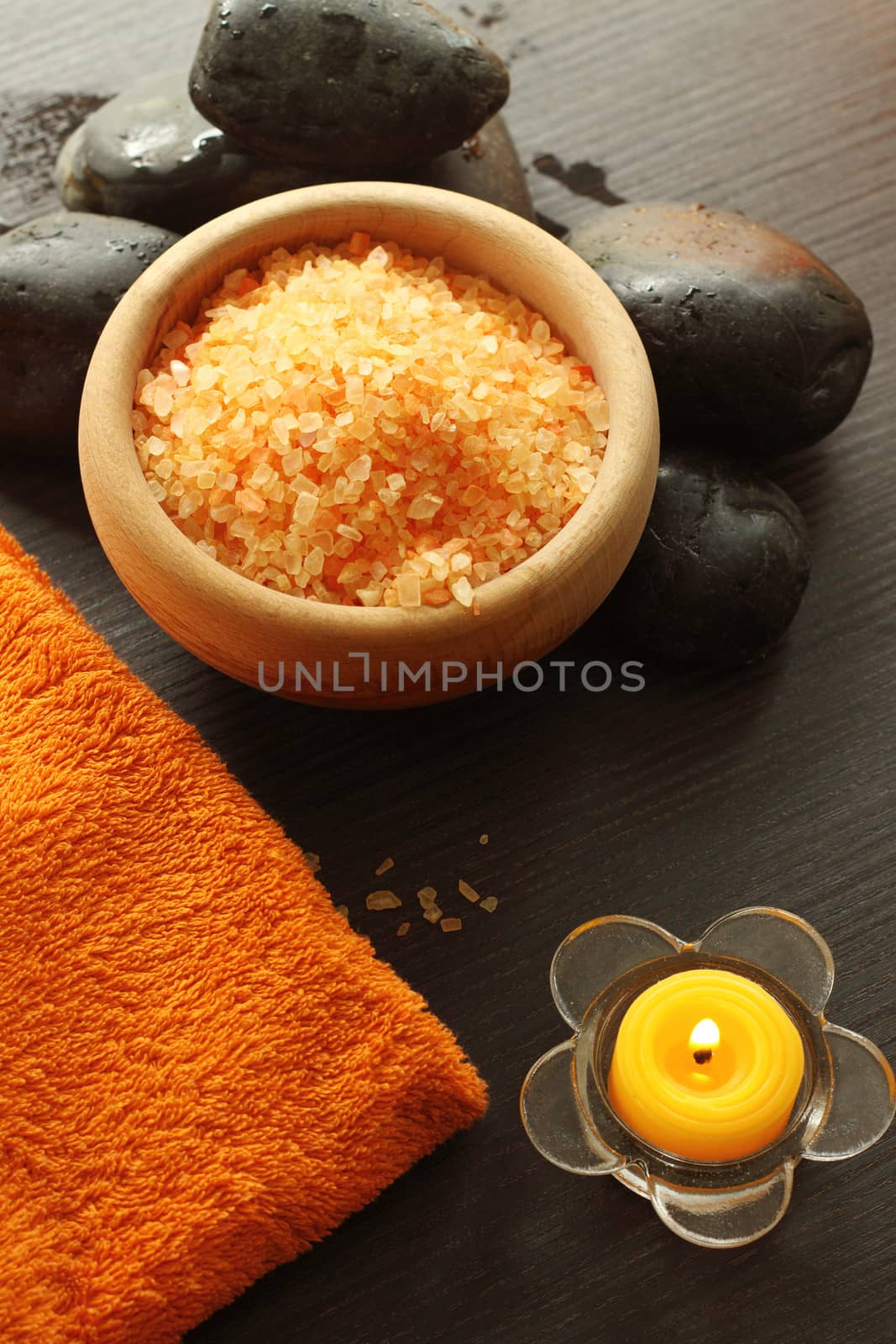  Mango butter bath salt and candle close up 