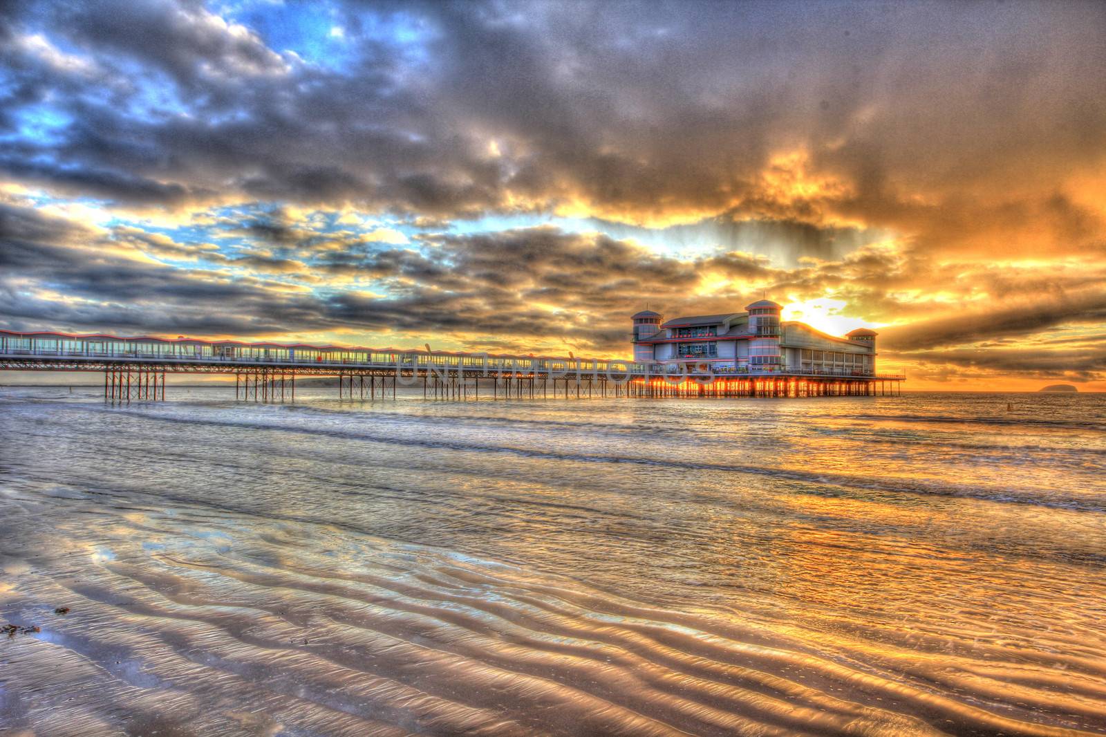 Somerset, England, Weton Super Mare at sunset