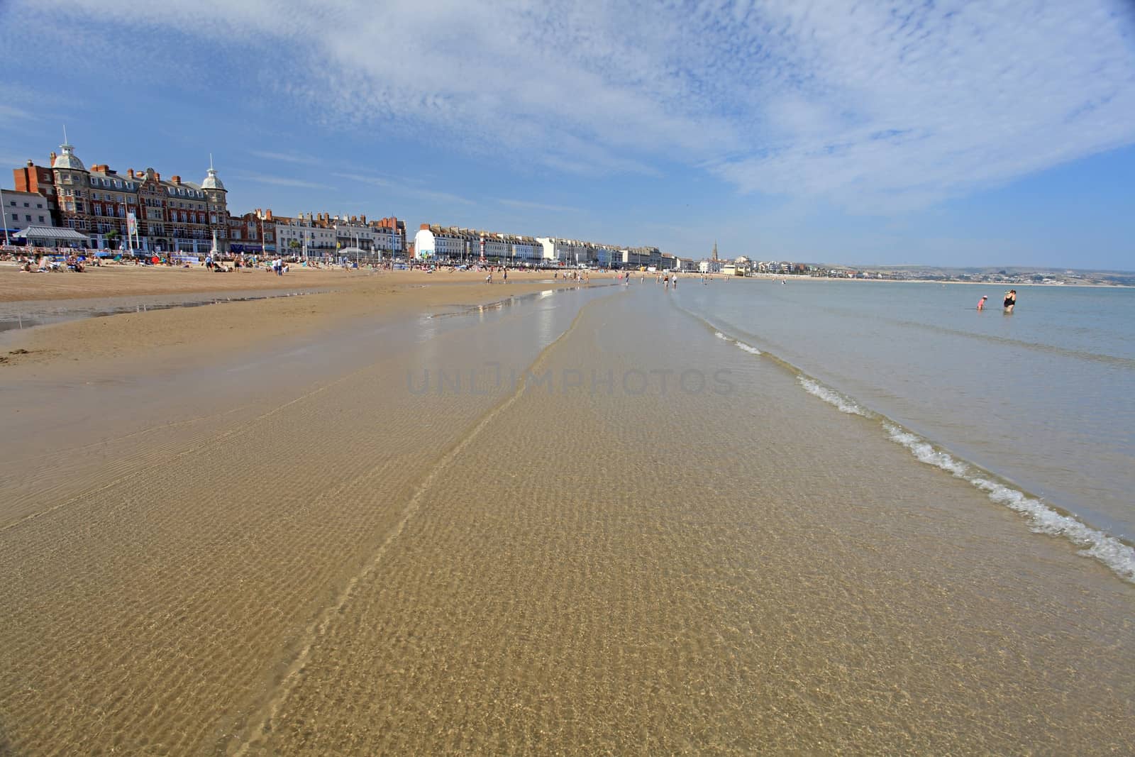 Weymouth Beach by olliemt