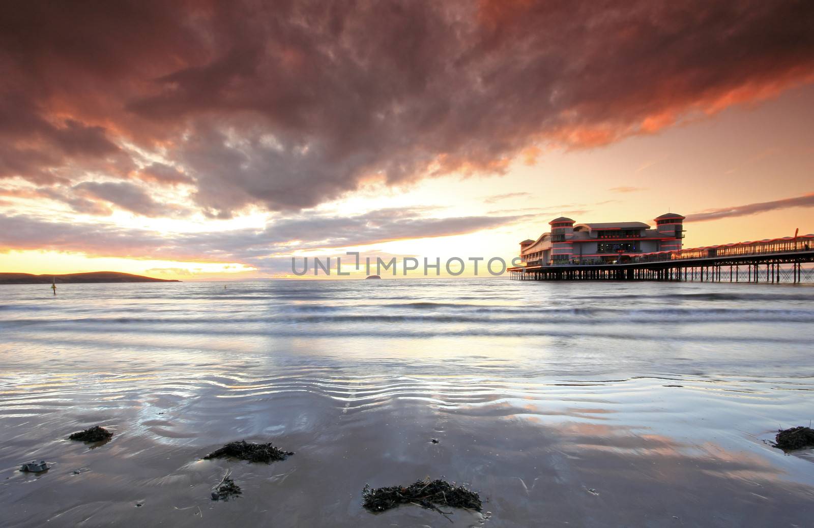 Somerset, England, Weton Super Mare at sunset