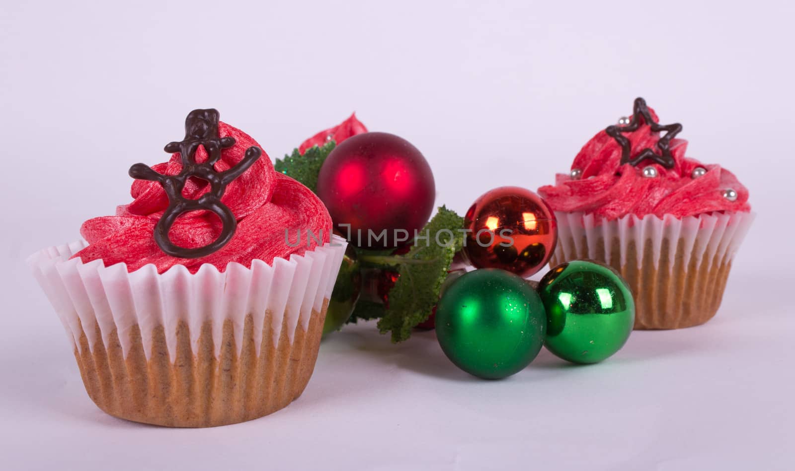 Christmas cupcakes with tree ornament