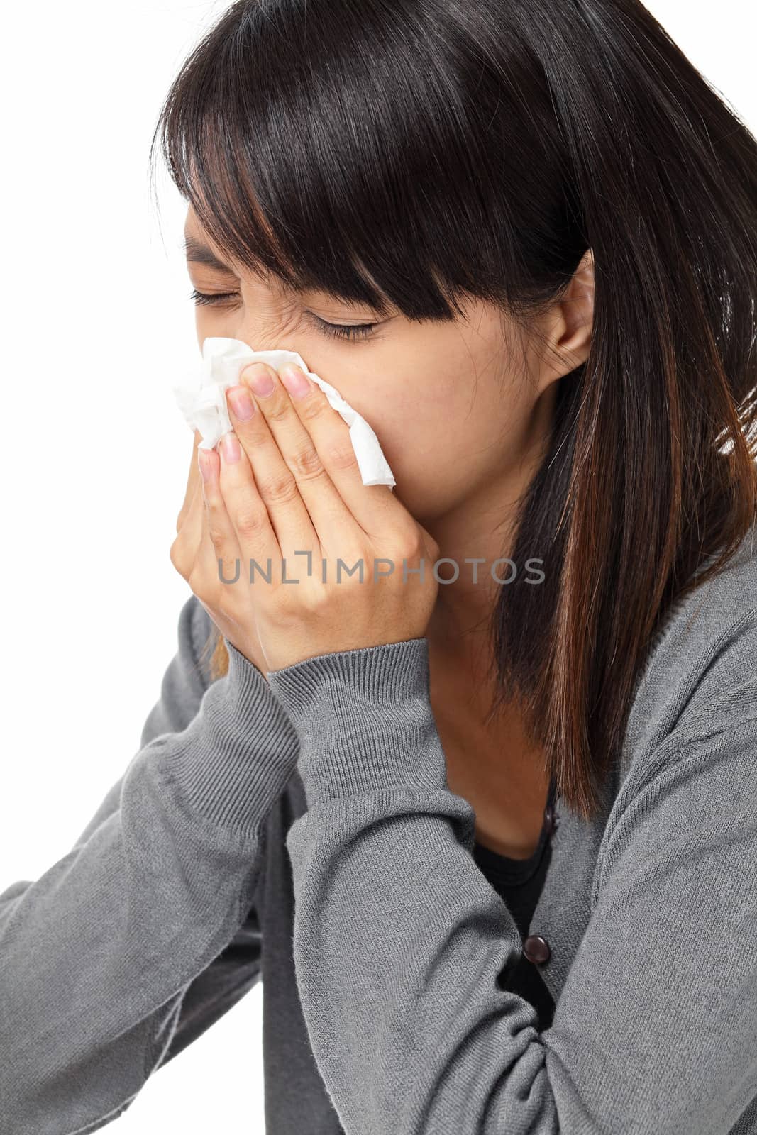 Sneezing woman by leungchopan