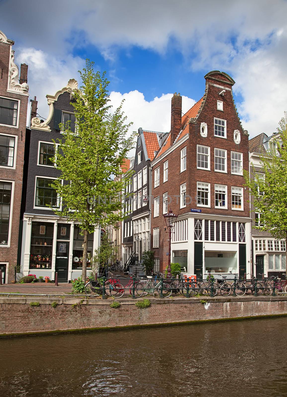 Dutch houses by swisshippo