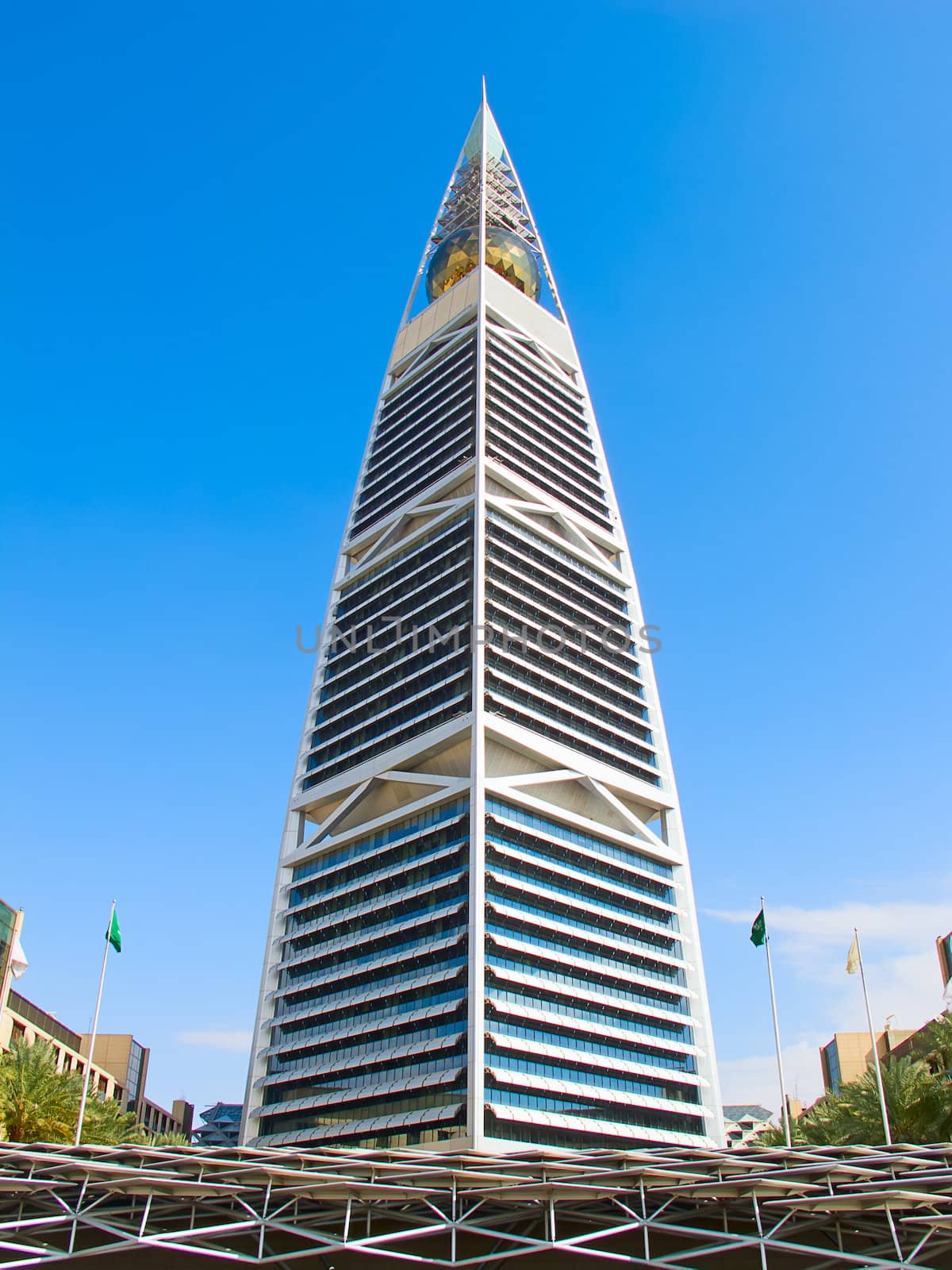 Al Faisaliah tower by swisshippo