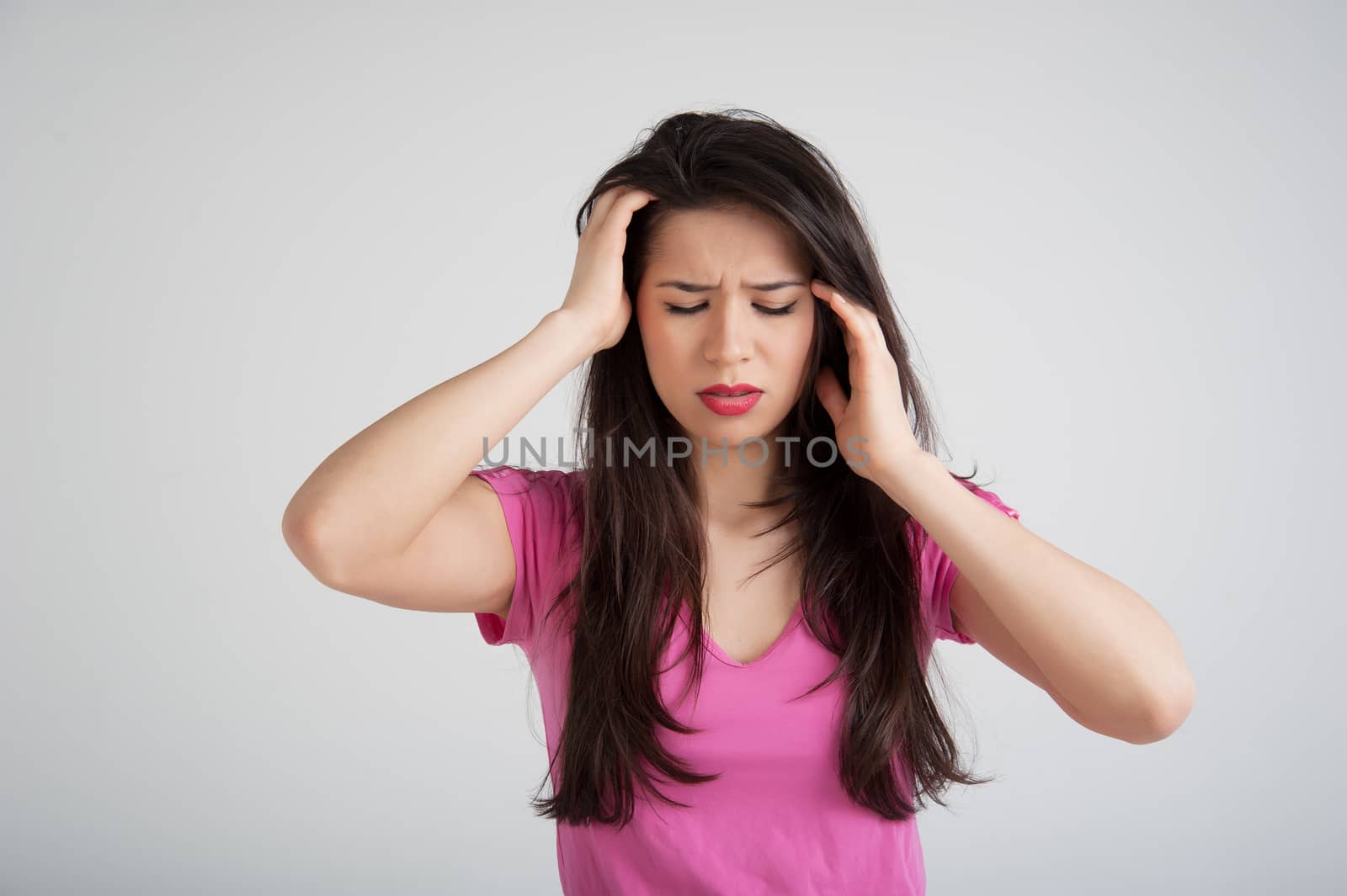 viral headache in women