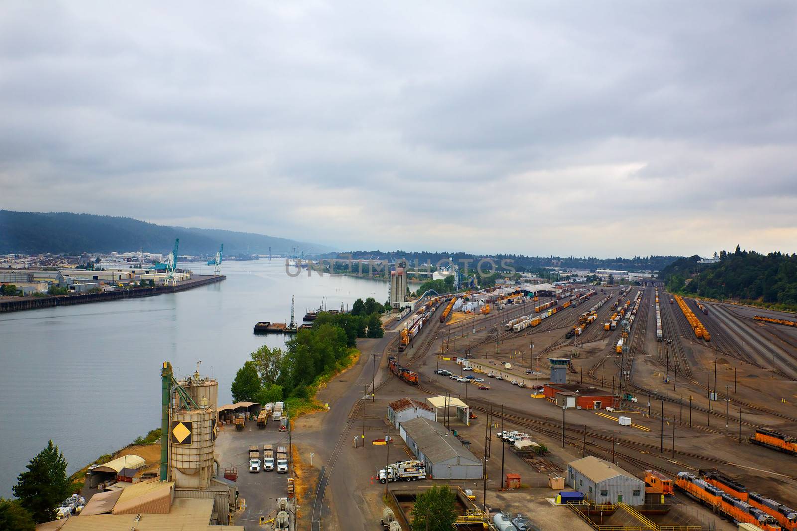 Rail and Shipping of Northern Portland Oregon